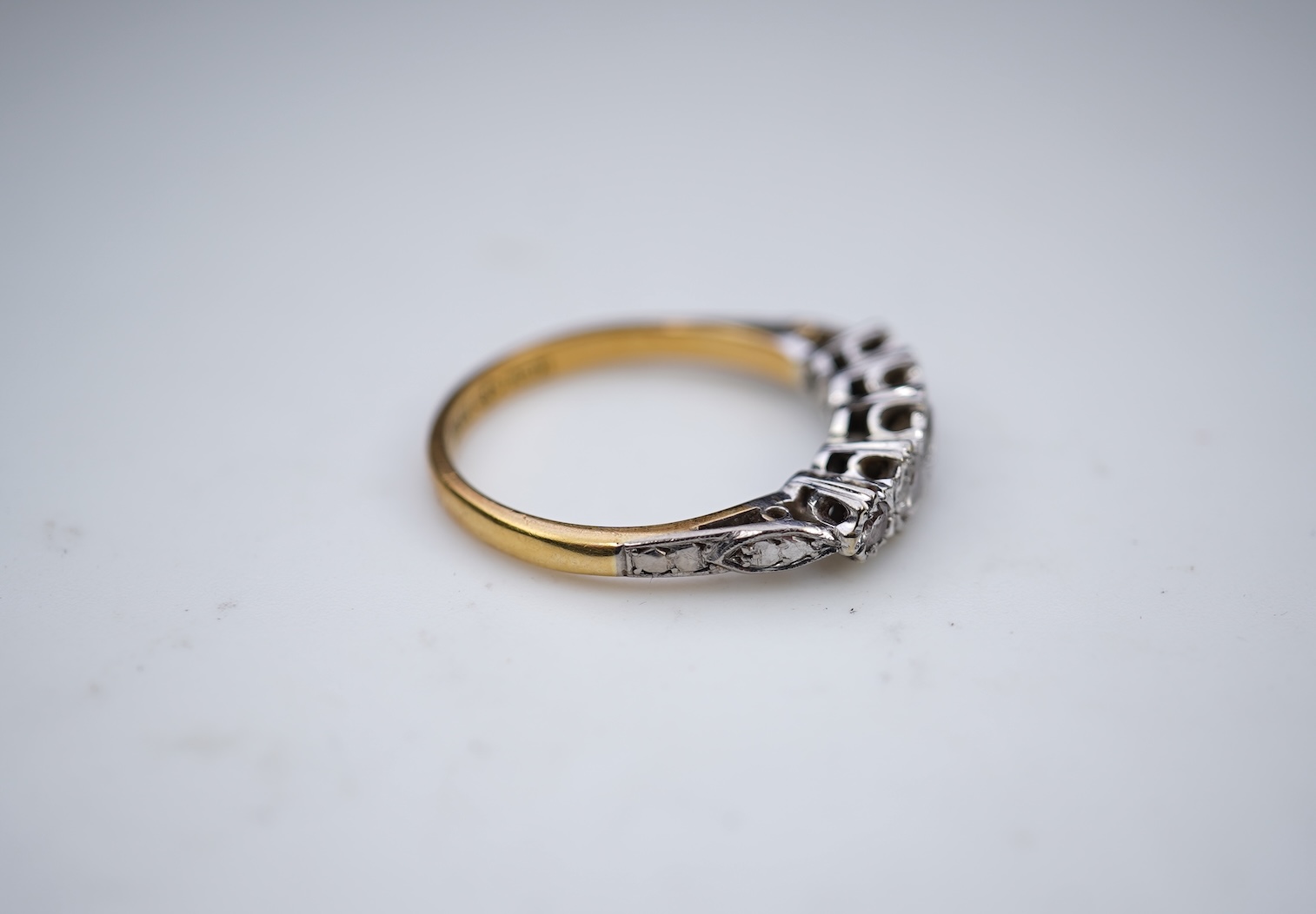 A diamond five-stone ring